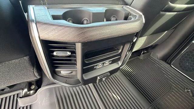 2026 RAM 2500 Laramie - Photo 17
