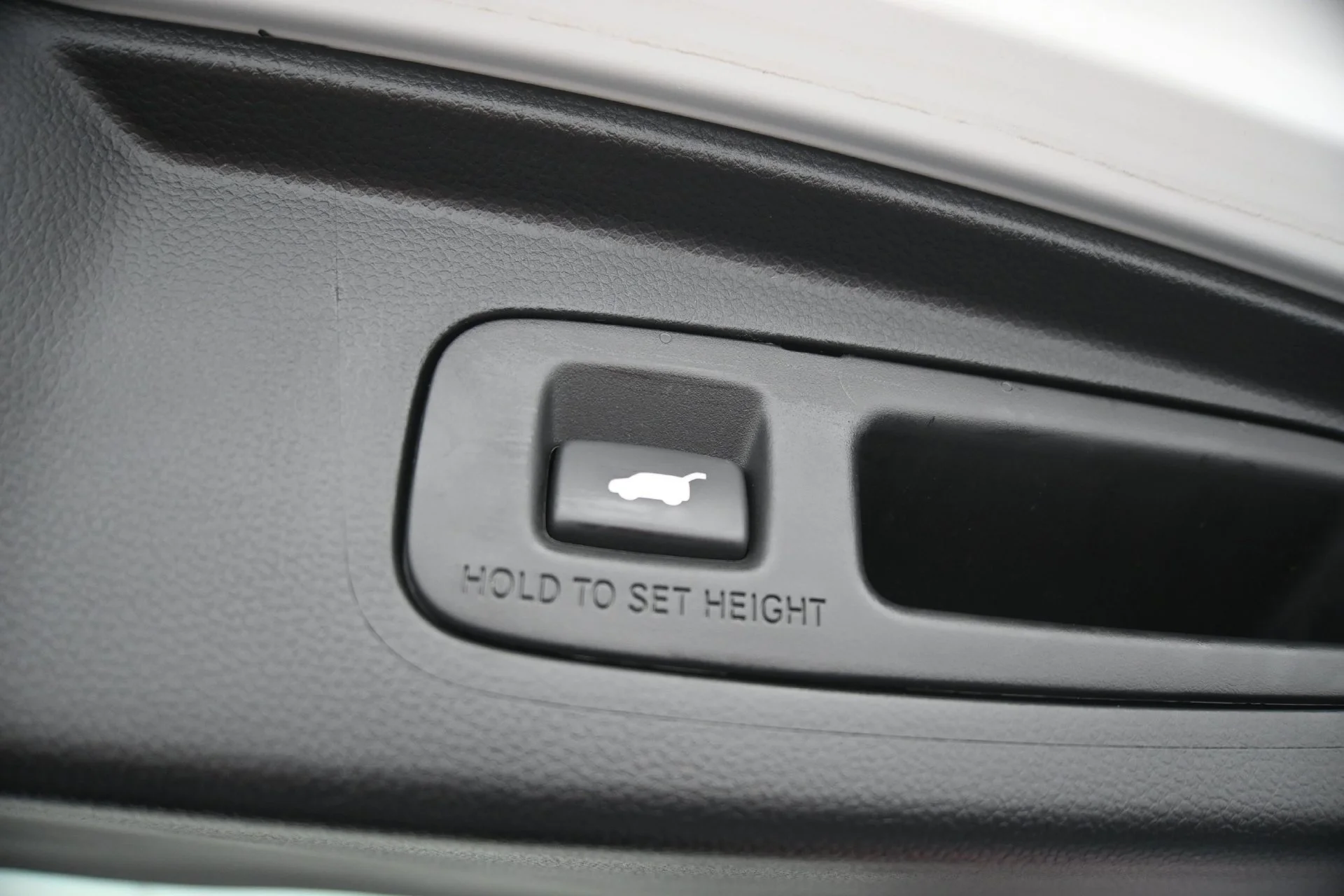 Used 2024  Honda 5D WAGON HYBRID SPORT TOURING AWD image 16