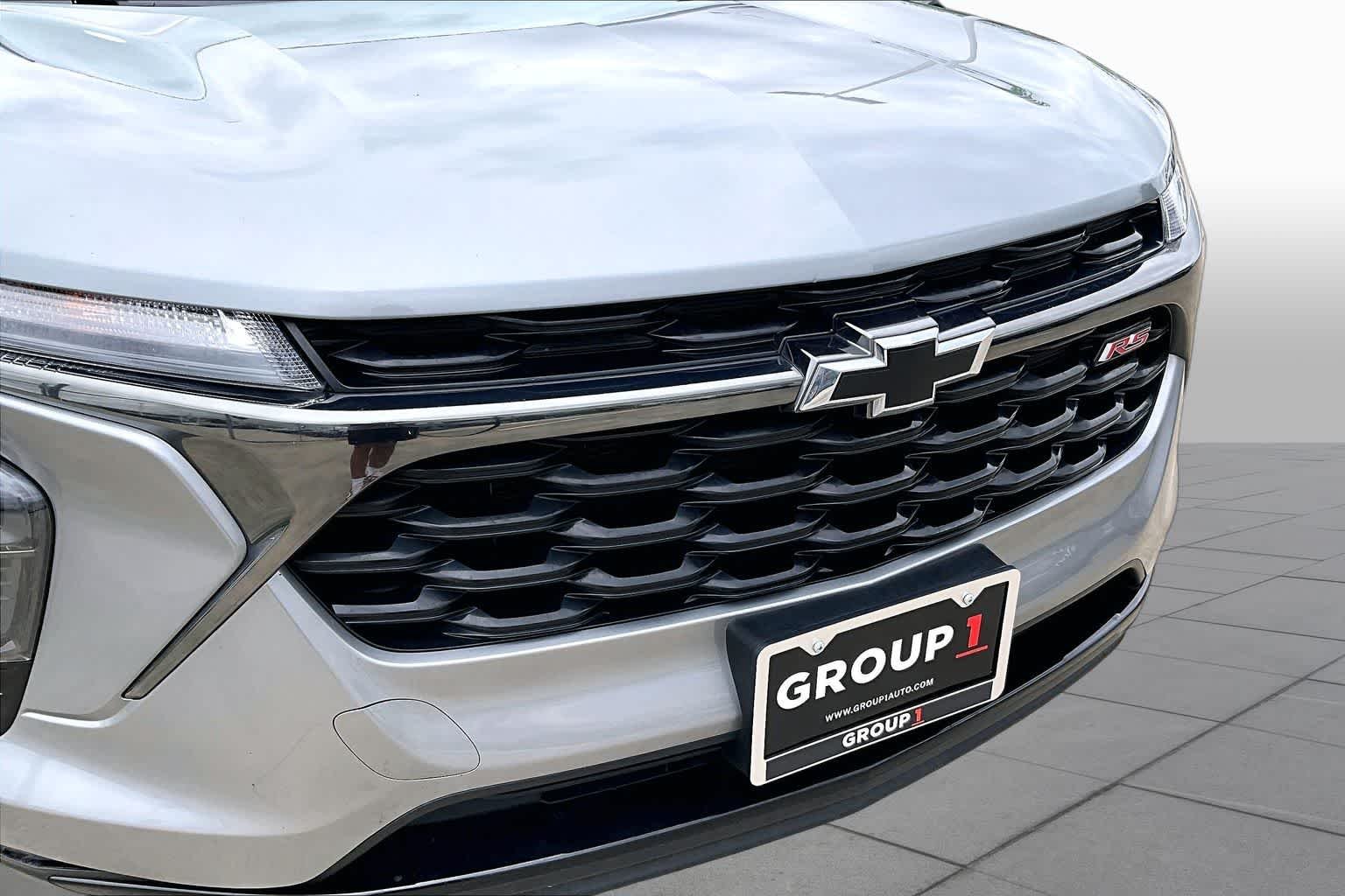 Used 2024 Sterling Gray Metallic Chevrolet 1RS image 28