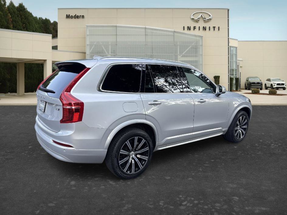 Used 2023 Silver Dawn Metallic Volvo Core image 5