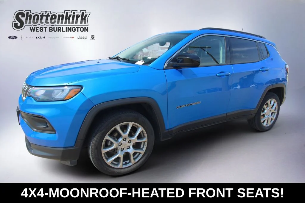 Used 2022 Blue Jeep Latitude Lux image 1