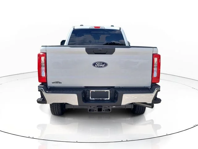 New 2027 Oxford White Ford XL image 6