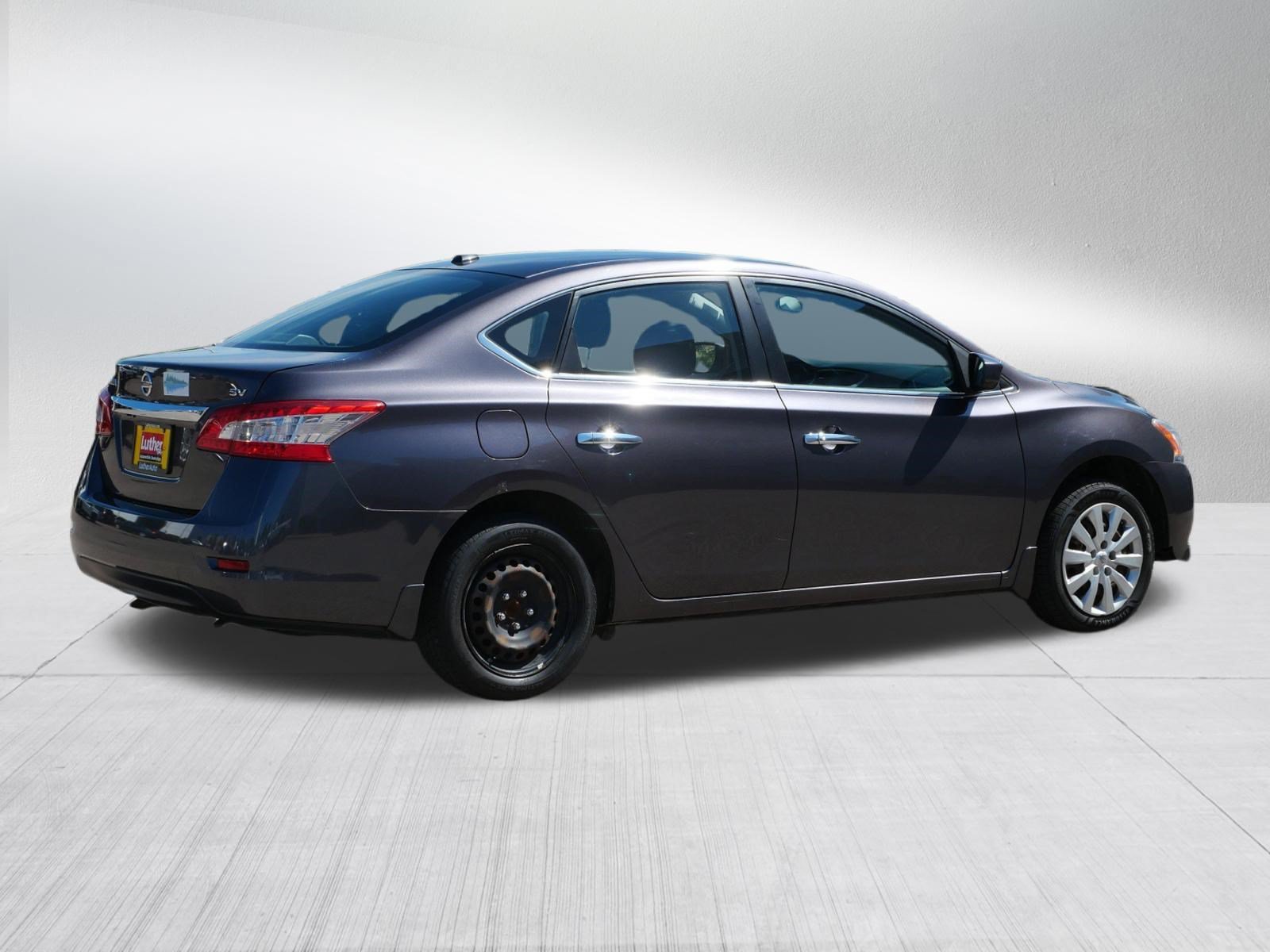 Used 2015 Amethyst Gray Nissan SV image 7