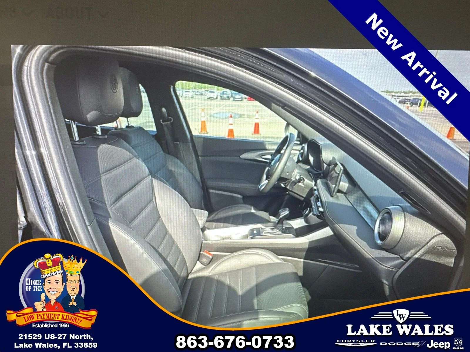 Used 2025 Black Alfa Romeo Base image 21