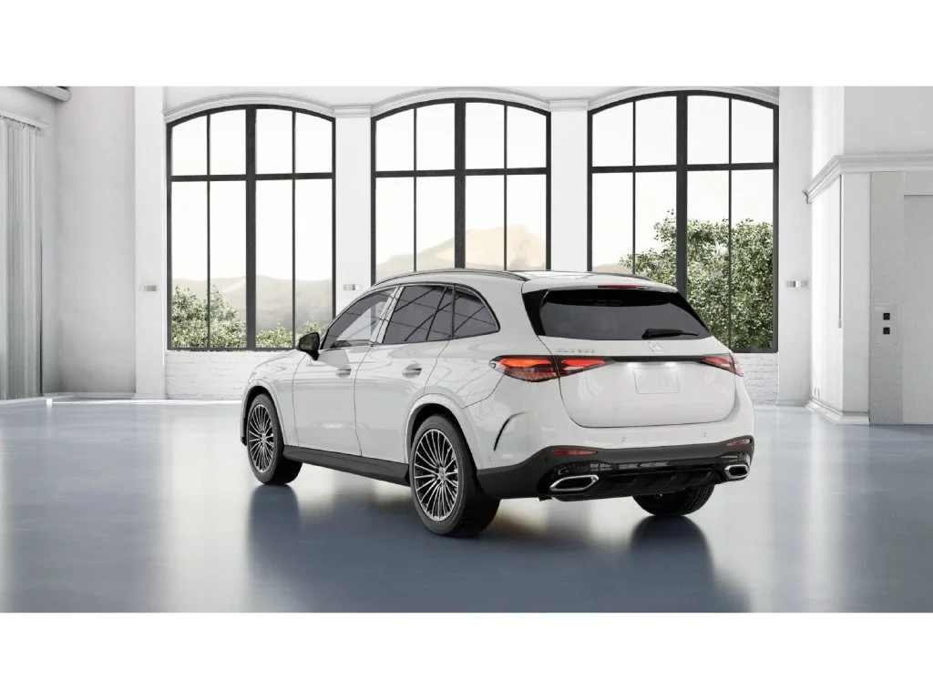 New 2027 White Mercedes-Benz GLC 300 image 28