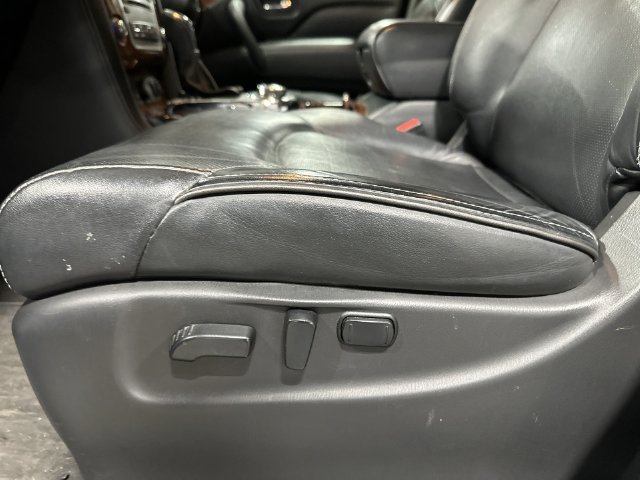 Used 2018 Gray INFINITI Base image 18