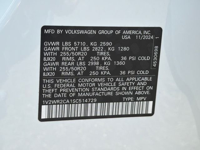 Used 2025  Volkswagen 2.0T SE w/Technology image 36