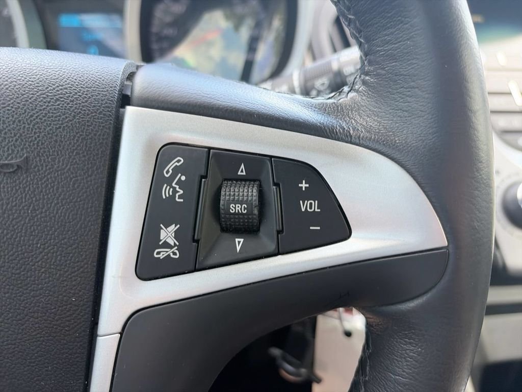 Used 2015 Silver Chevrolet LT image 21