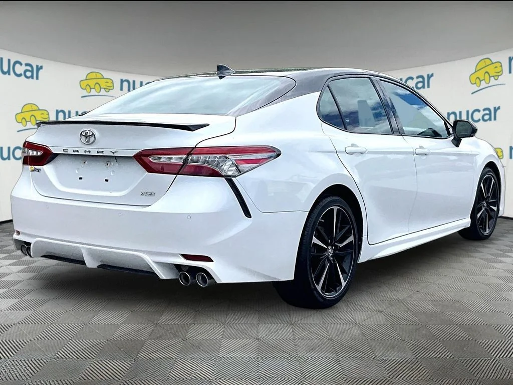 Used 2018 Black Toyota XSE V6 image 6