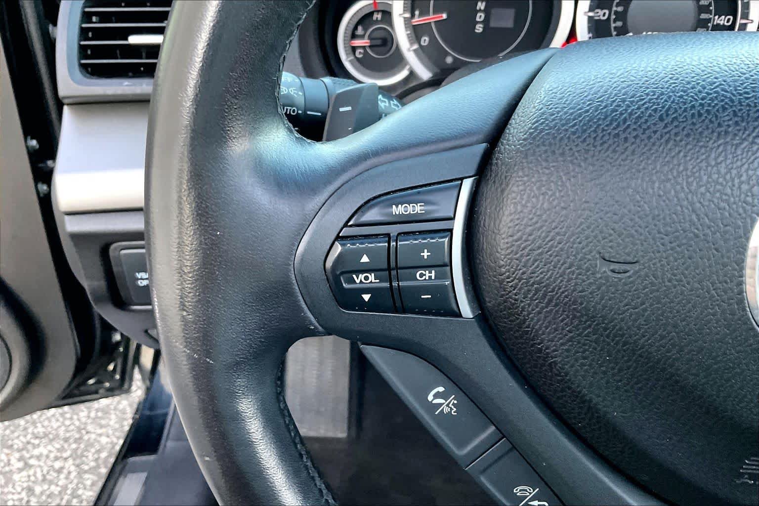 Used 2010 Crystal Black Pearl Acura  image 22