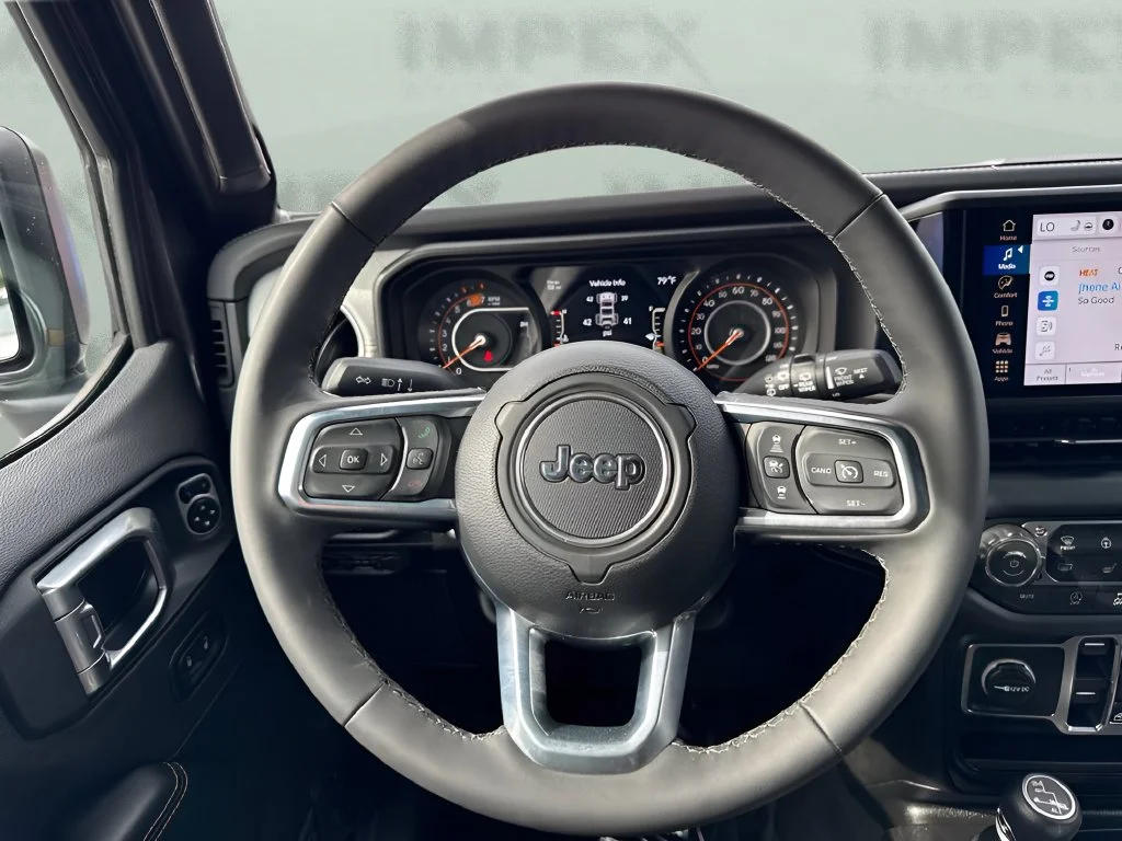 Used 2026 Gray Jeep Sahara image 14