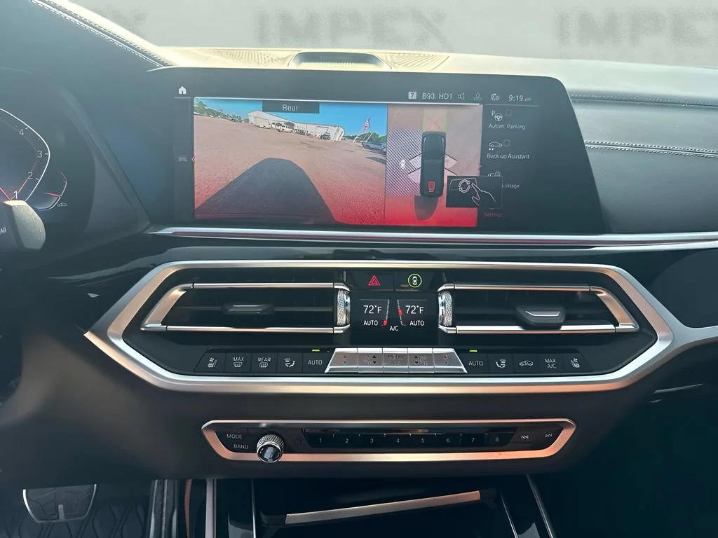 Used 2019  BMW xDrive50i image 14