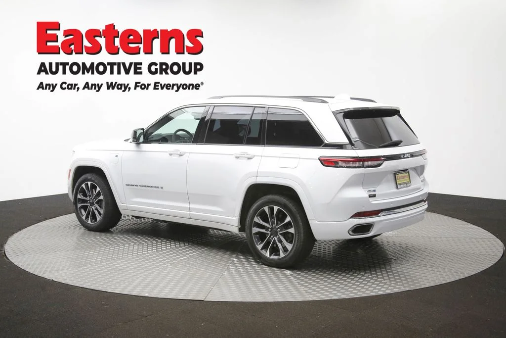 Used 2022 White Jeep Overland 4xe image 67