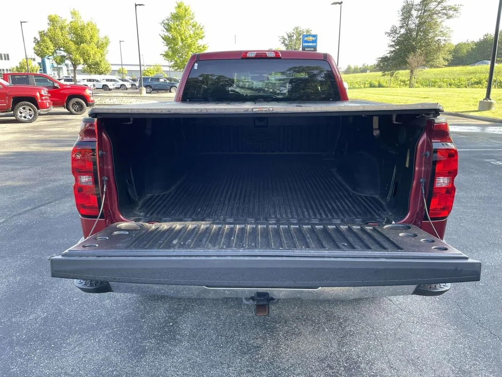 Used 2018 CAJUN RED TINTCOAT Chevrolet LT image 13