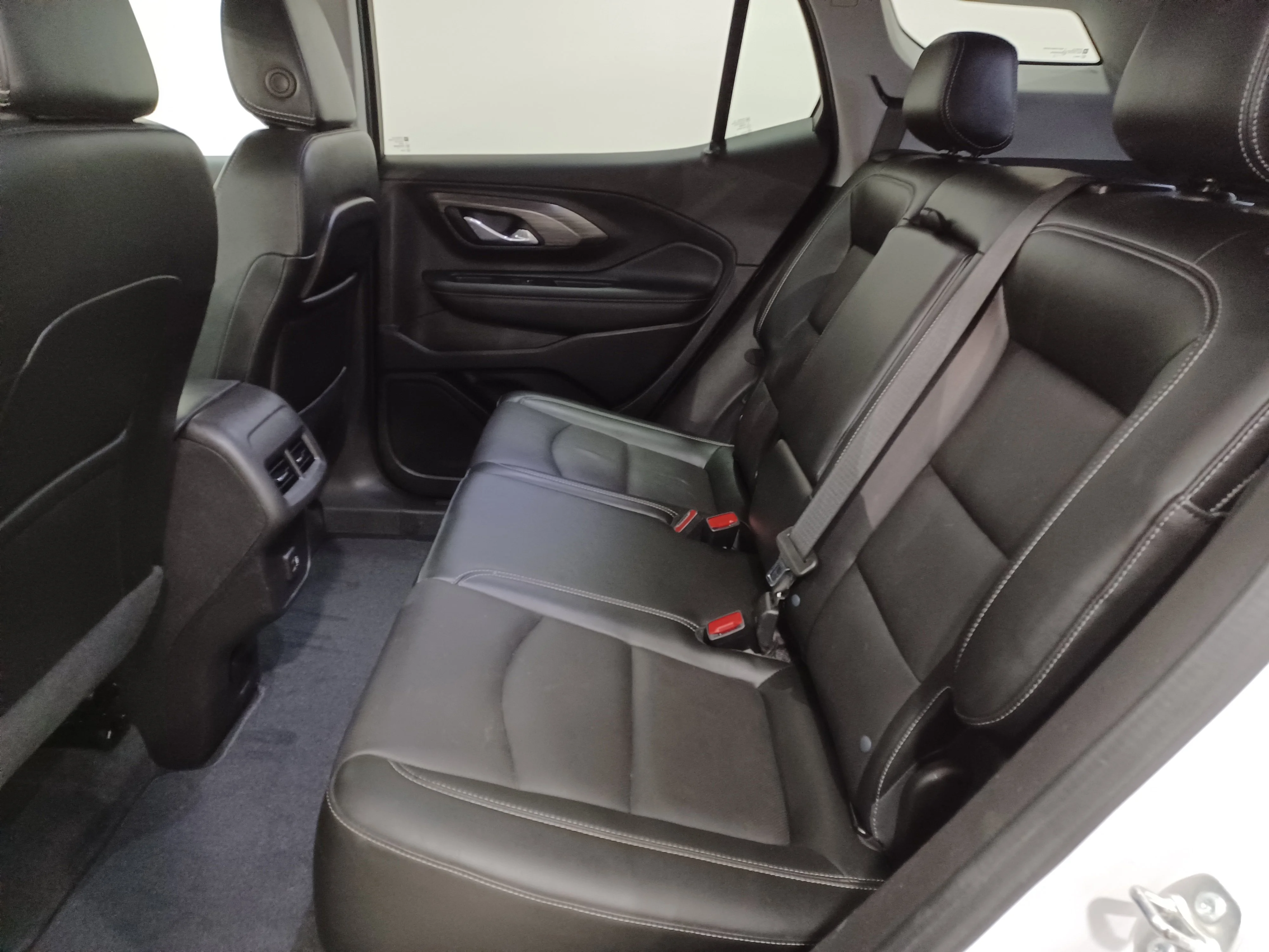 Certified Used 2024 White GMC SLT AWD *Remote Start | Htd Leather | Htd Wheel | Memory Seats | Park Assist | Apple CarPlay image 11