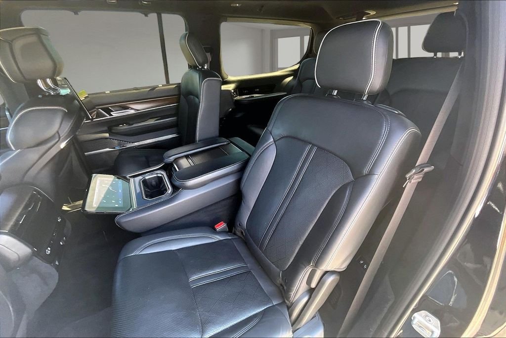 Used 2022 Diamond Black Jeep Series II image 26
