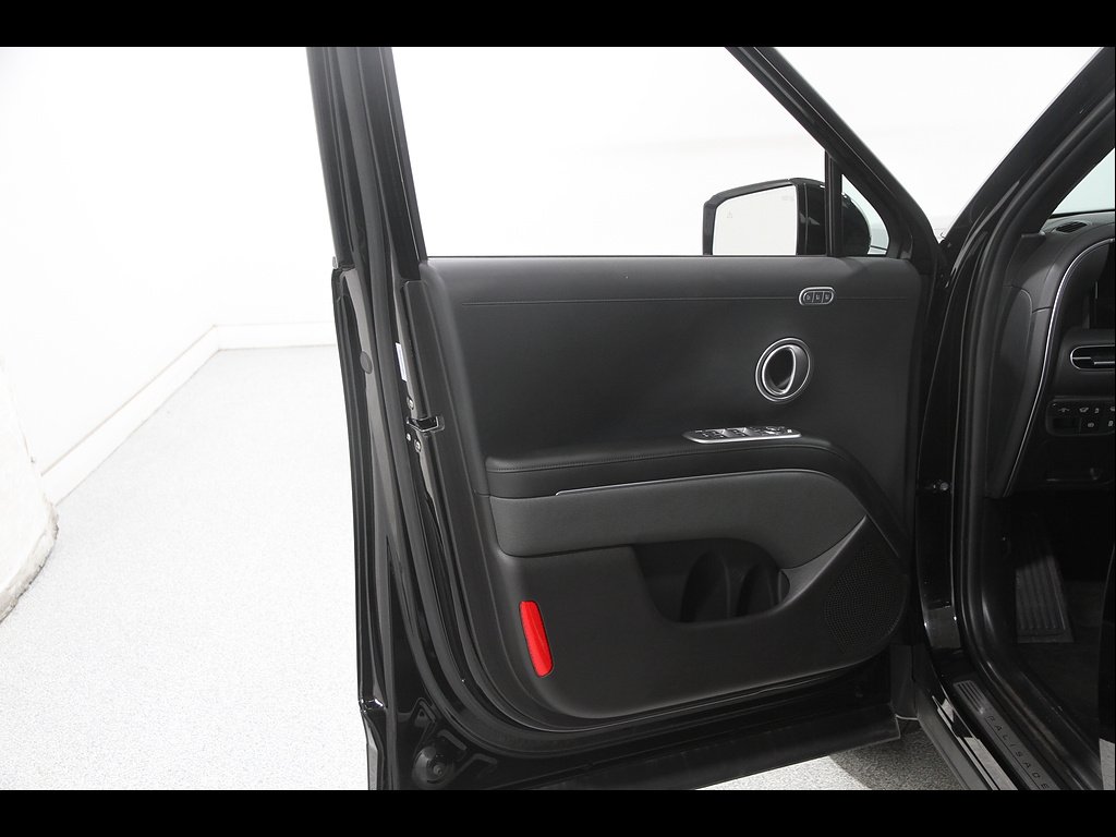 Used 2026 Abyss Black Pearl Hyundai Calligraphy image 4