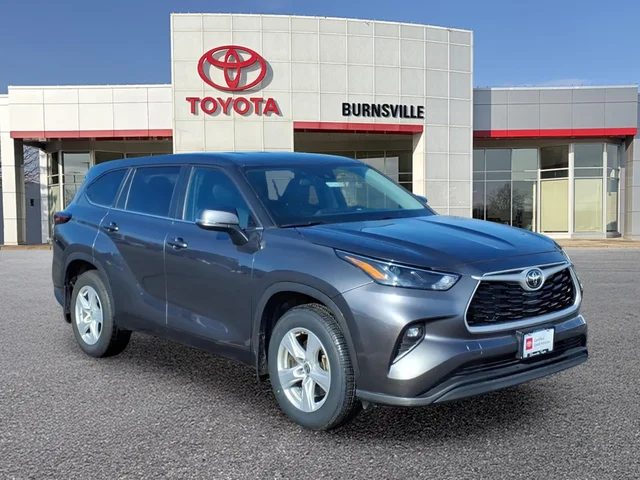 2024 Toyota Highlander LE