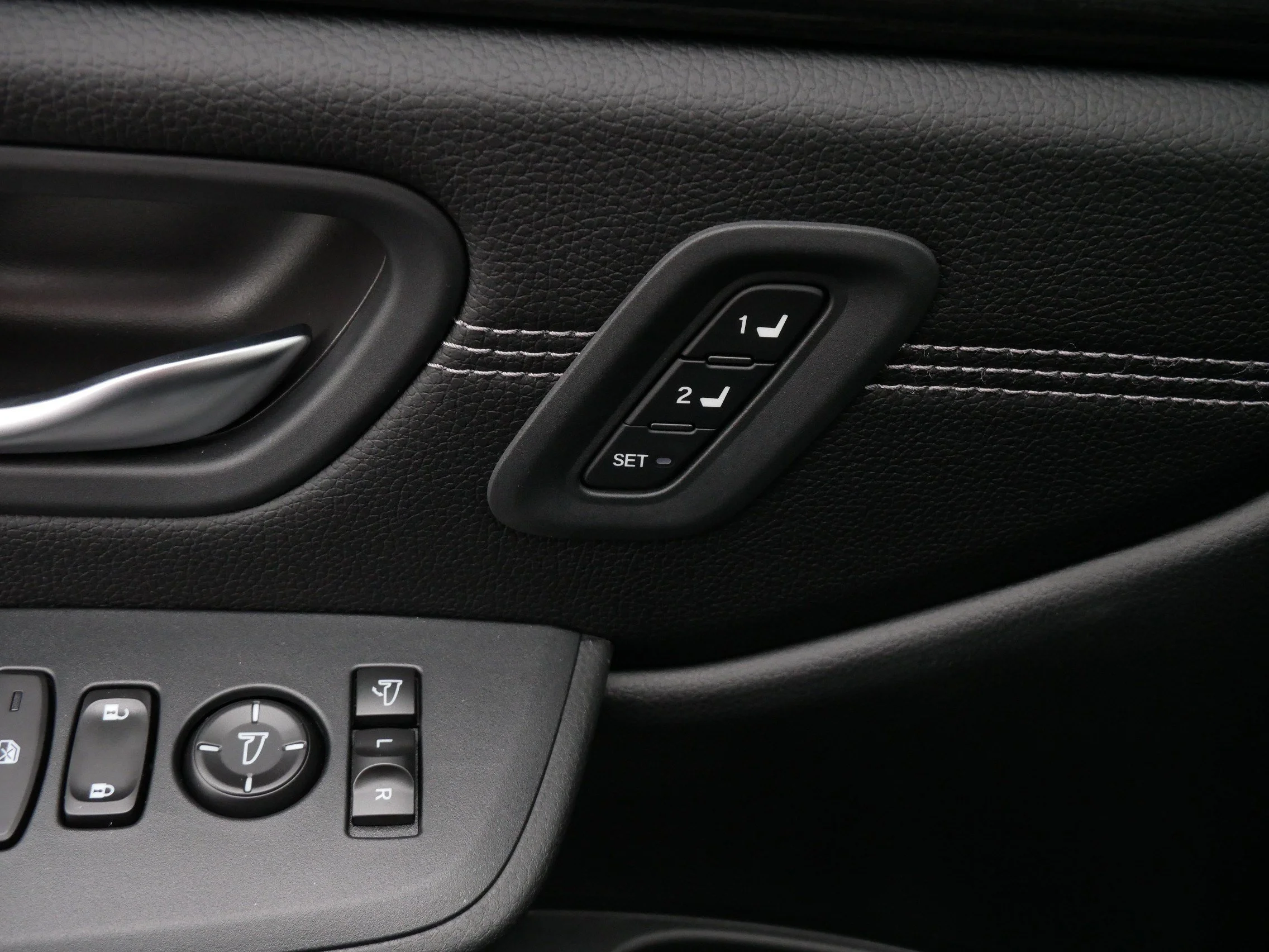 2026 Honda Pilot Touring - Photo 19