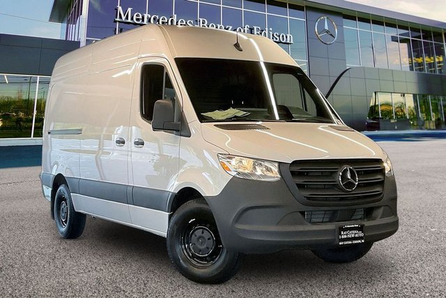 2026 Mercedes-Benz Sprinter 2500 Cargo 144 WB