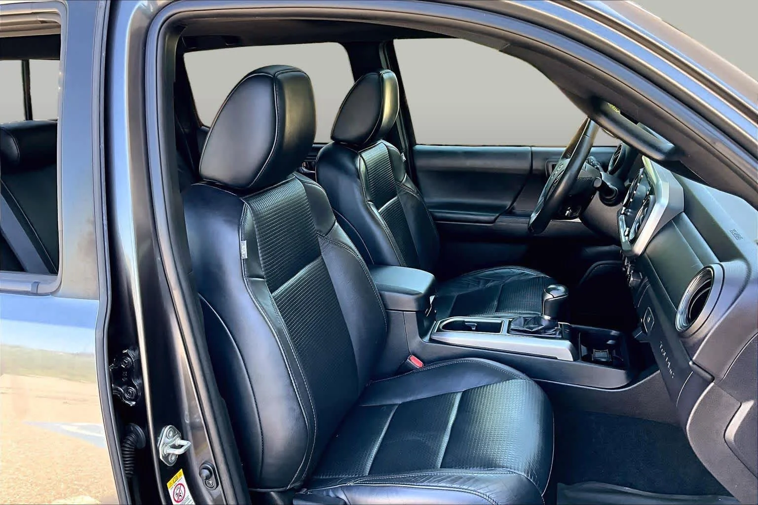 Used 2020 Magnetic Gray Metallic Toyota Limited image 8
