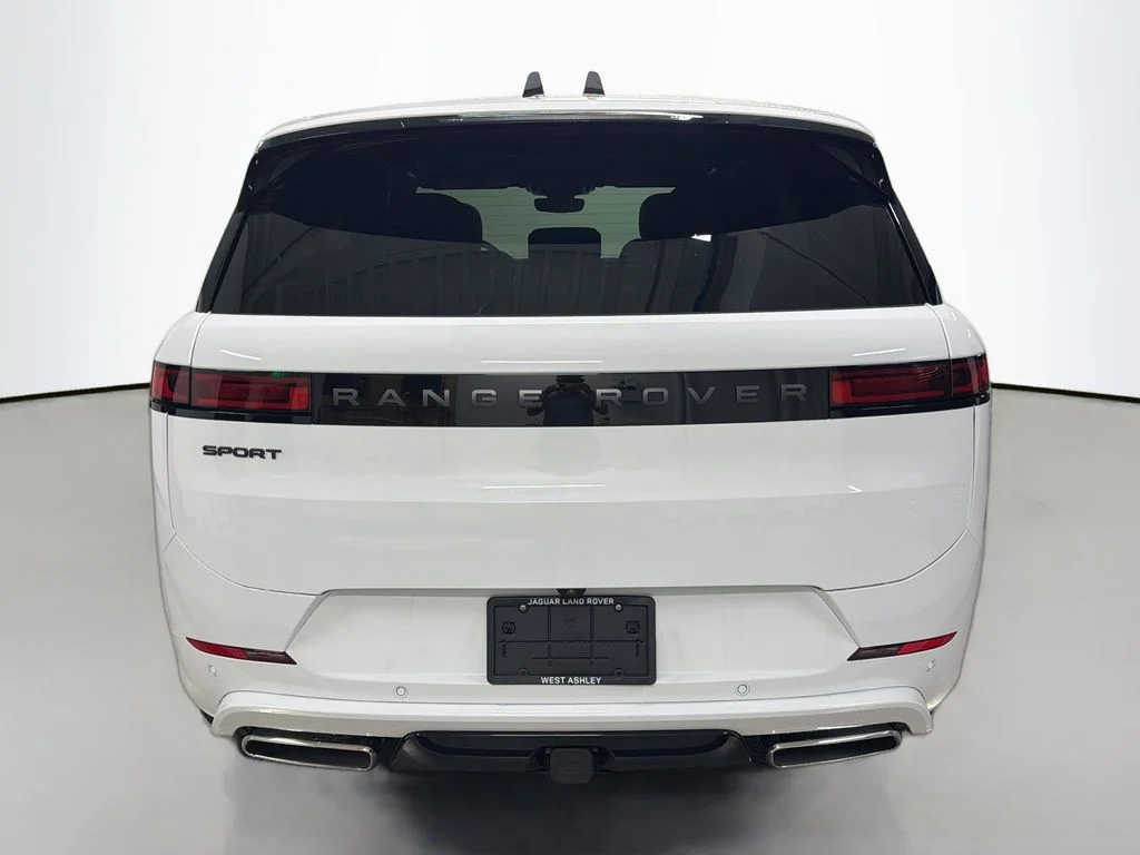 Used 2026 White Land Rover Dynamic SE image 10