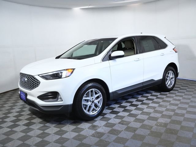 Certified Used 2024 White Ford SEL image 5
