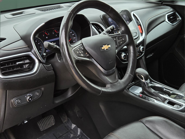 Used 2022 Gray Chevrolet Premier image 25