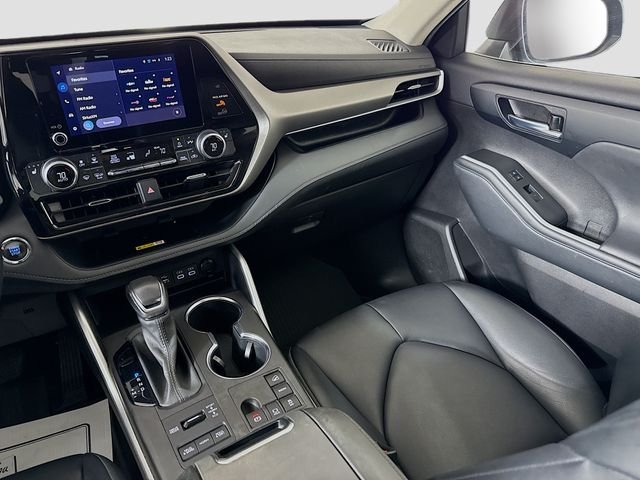 2023 Toyota Highlander XLE - Photo 23