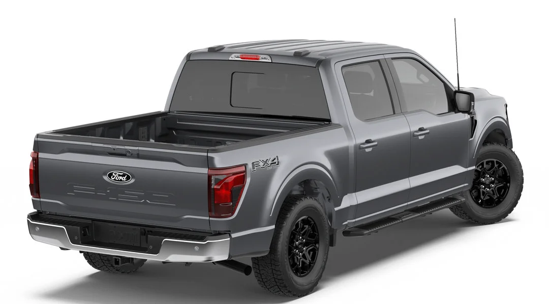 New 2026 CARBONIZED GREY METALLIC Ford XLT image 3