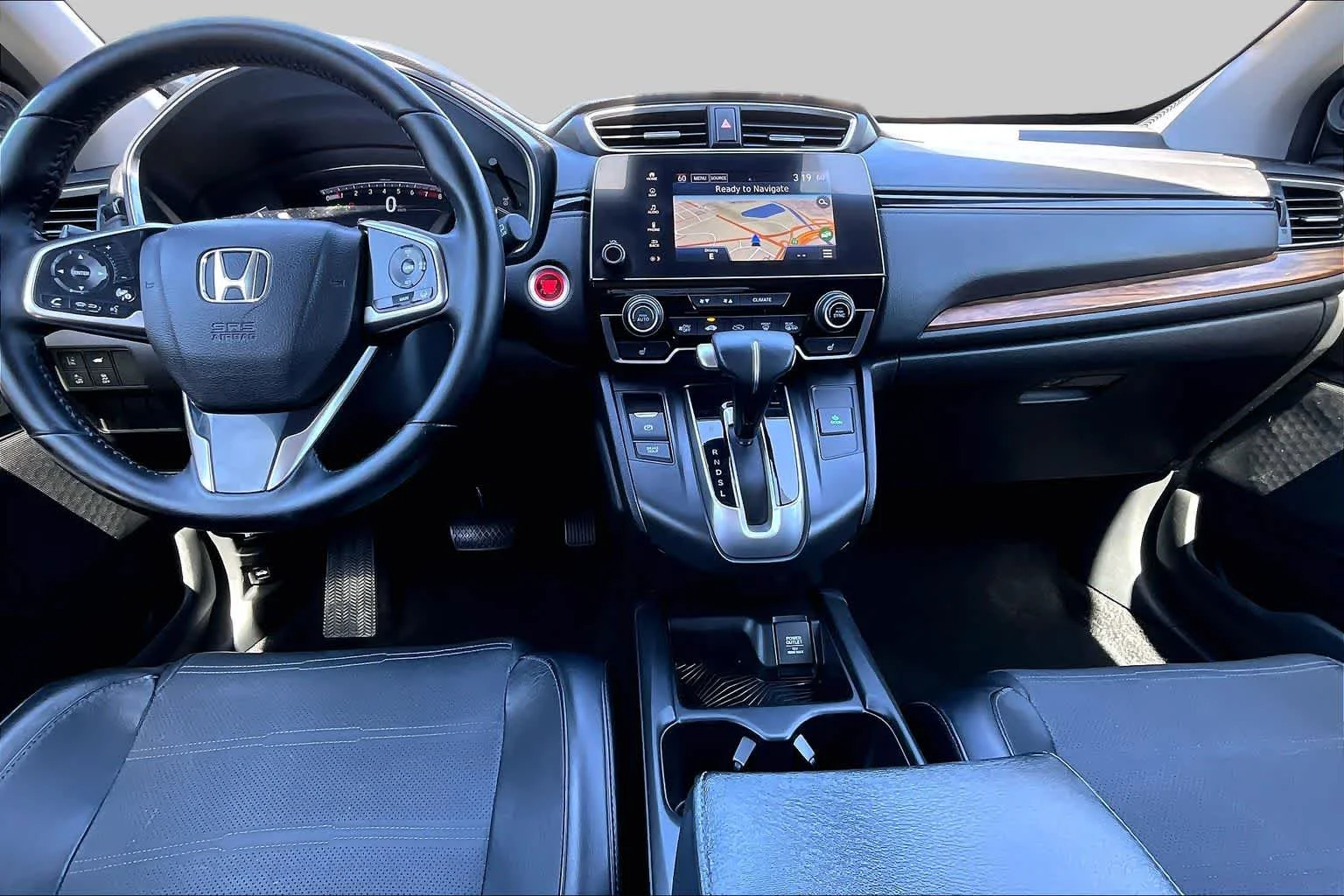 Used 2018 Lunar Silver Metallic Honda Touring image 14