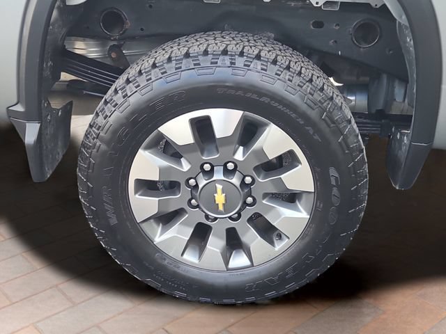 Used 2025 Sterling Gray Metallic Chevrolet Custom image 22