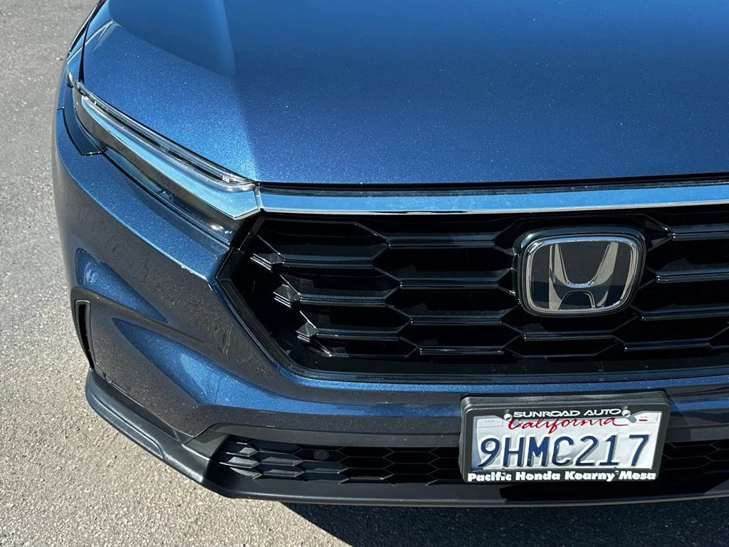 Used 2023  Honda EX-L image 4