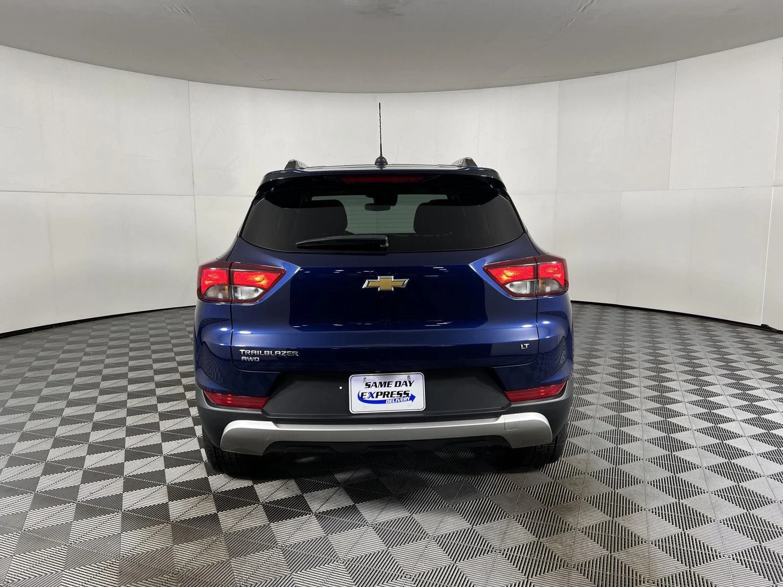 Used 2022 Blue Glow Metallic Chevrolet LT image 23
