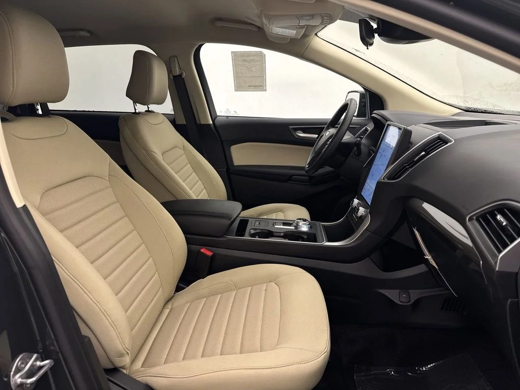 New 2024 Green Ford SE image 24