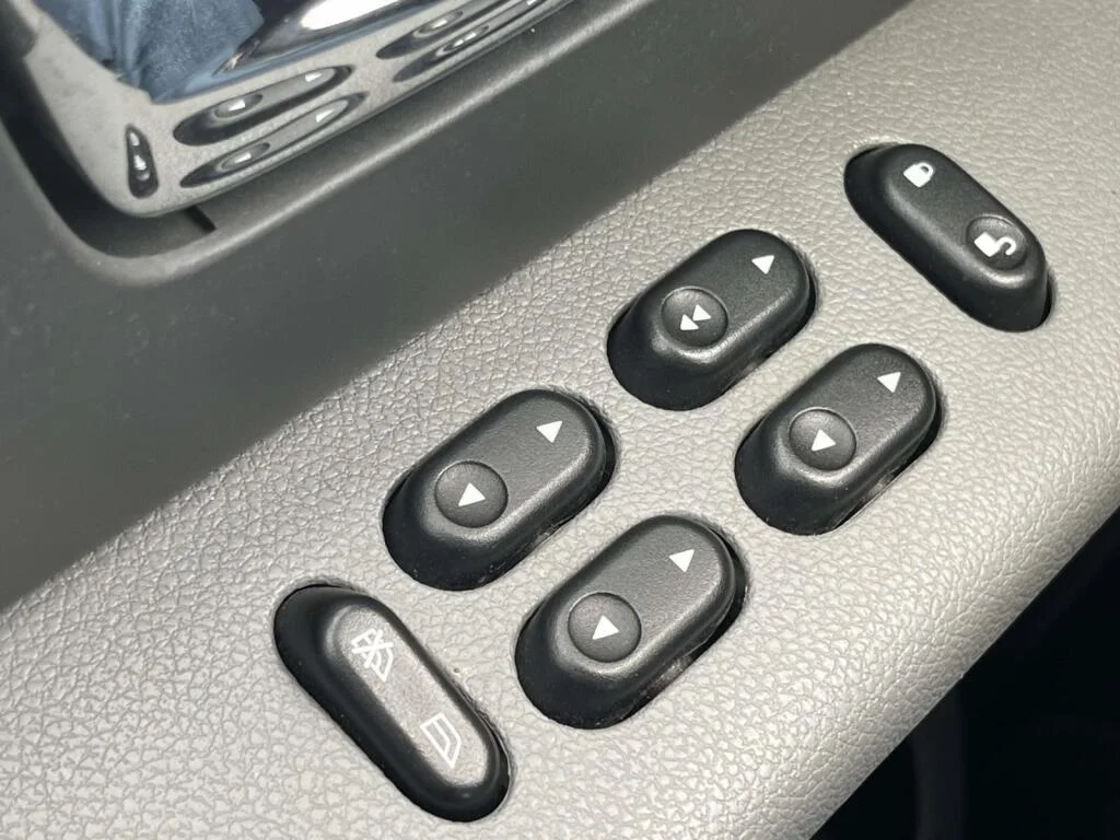 Used 2005  Ford XLT image 27