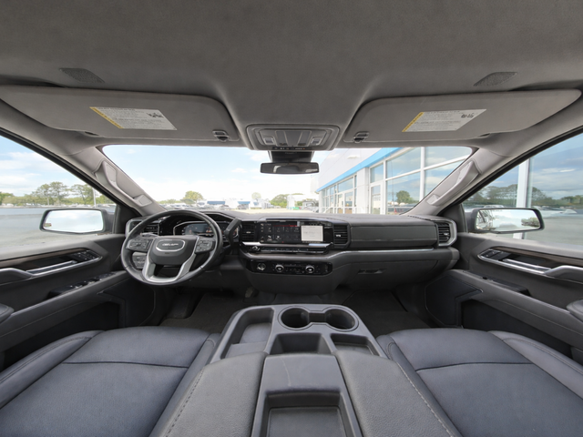 Used 2022 Black GMC SLT image 13