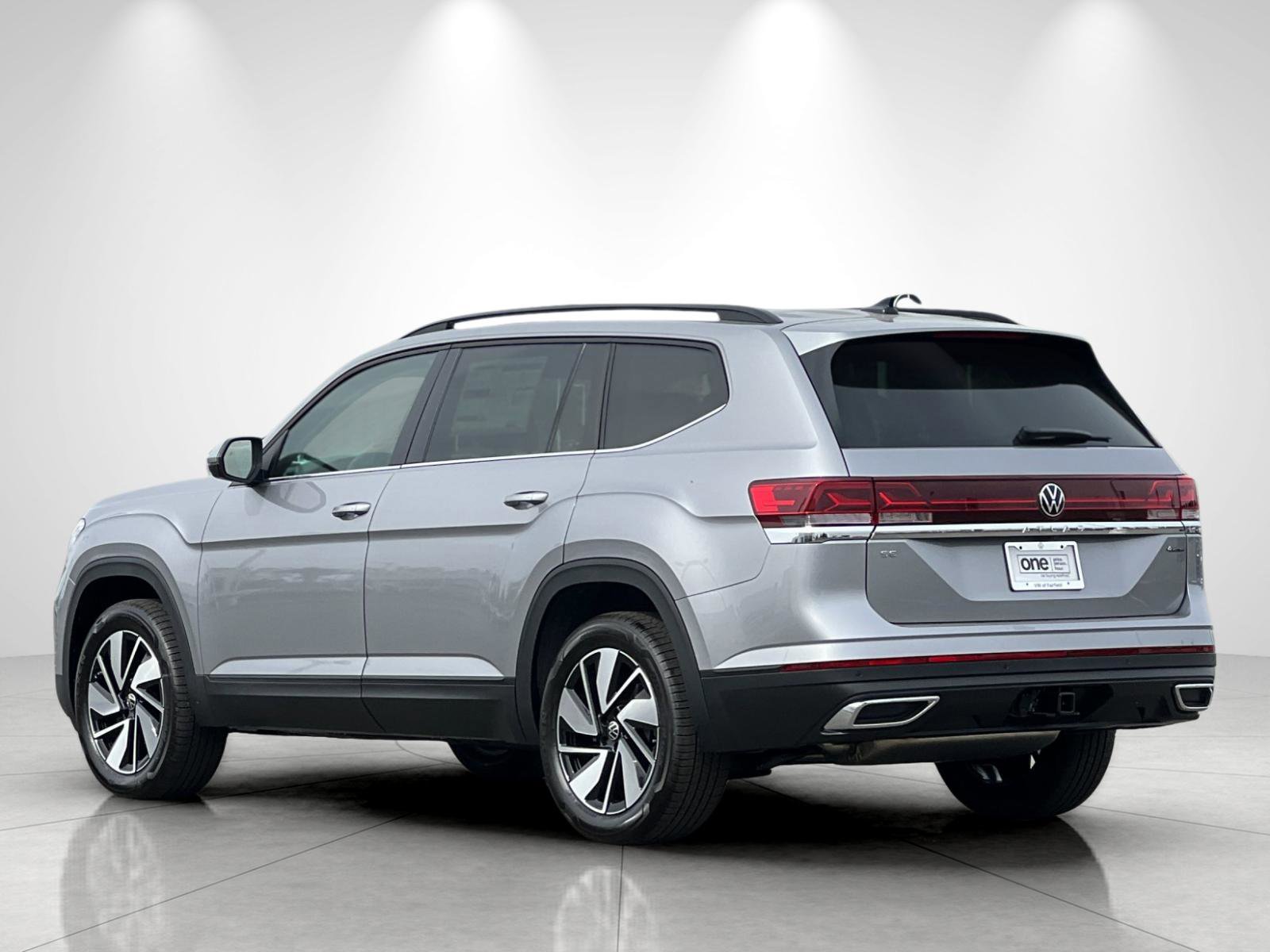 New 2026 Silver Mist Metallic Volkswagen 2.0T SE w/Technology image 3