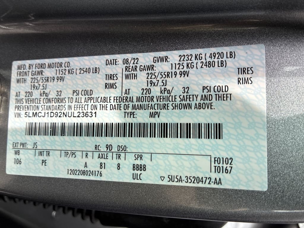 Used 2022 Silver Lincoln Standard image 15