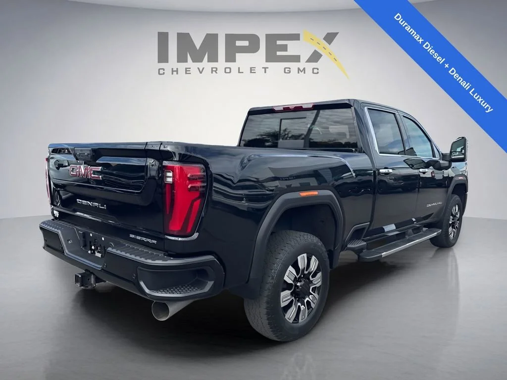 Used 2024 Onyx Black GMC Denali image 6
