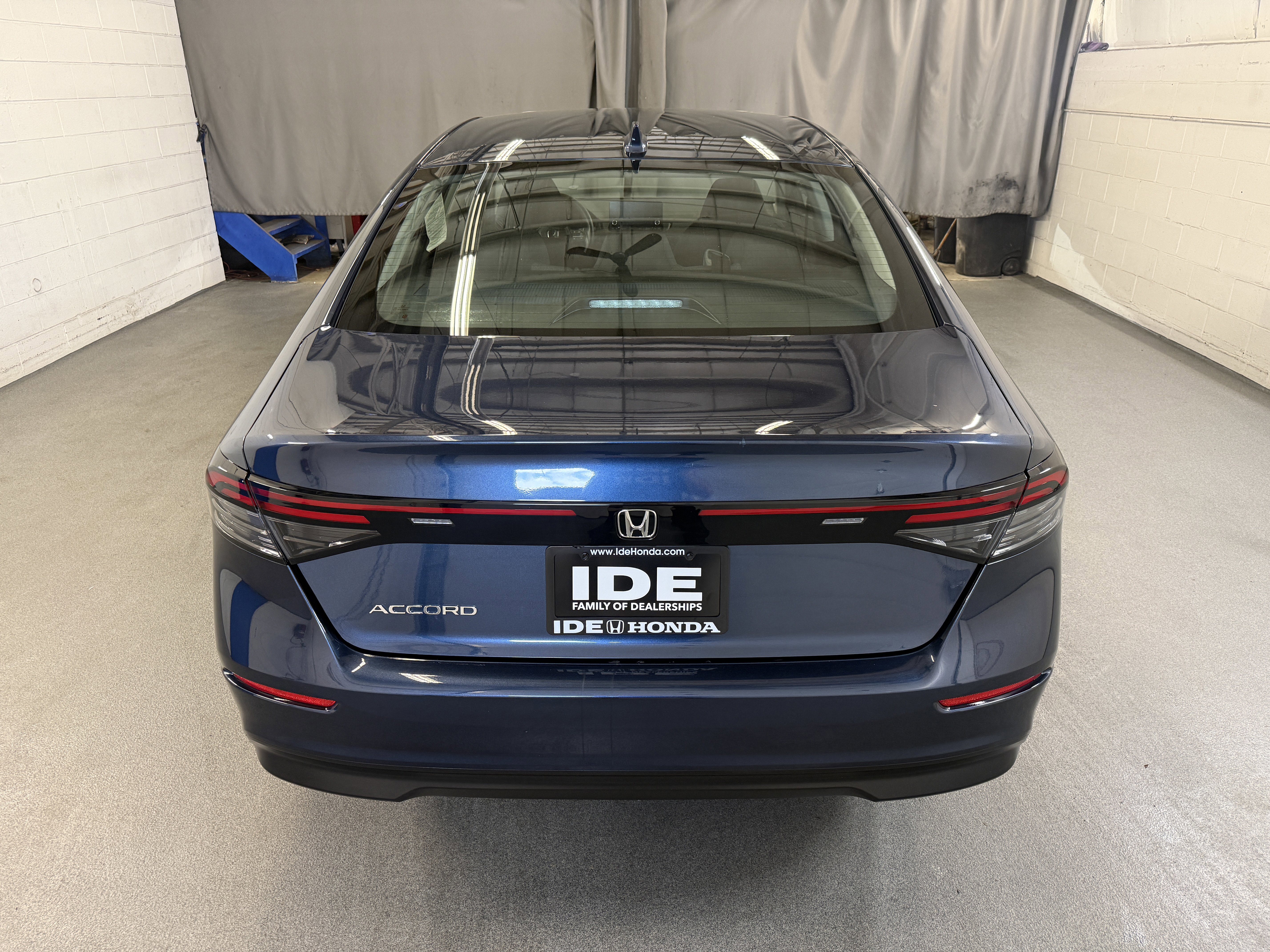 Certified Used 2024 Canyon River Blue Metallic Honda EX image 33