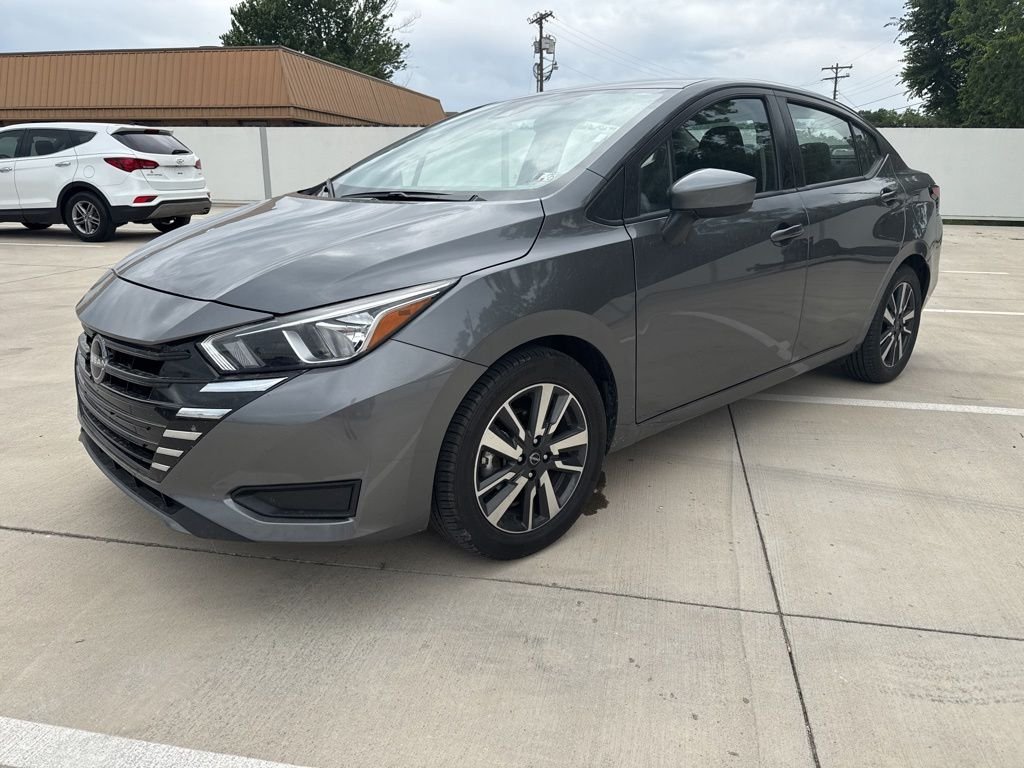 2024 Nissan Versa 1.6 SV CVT's photo