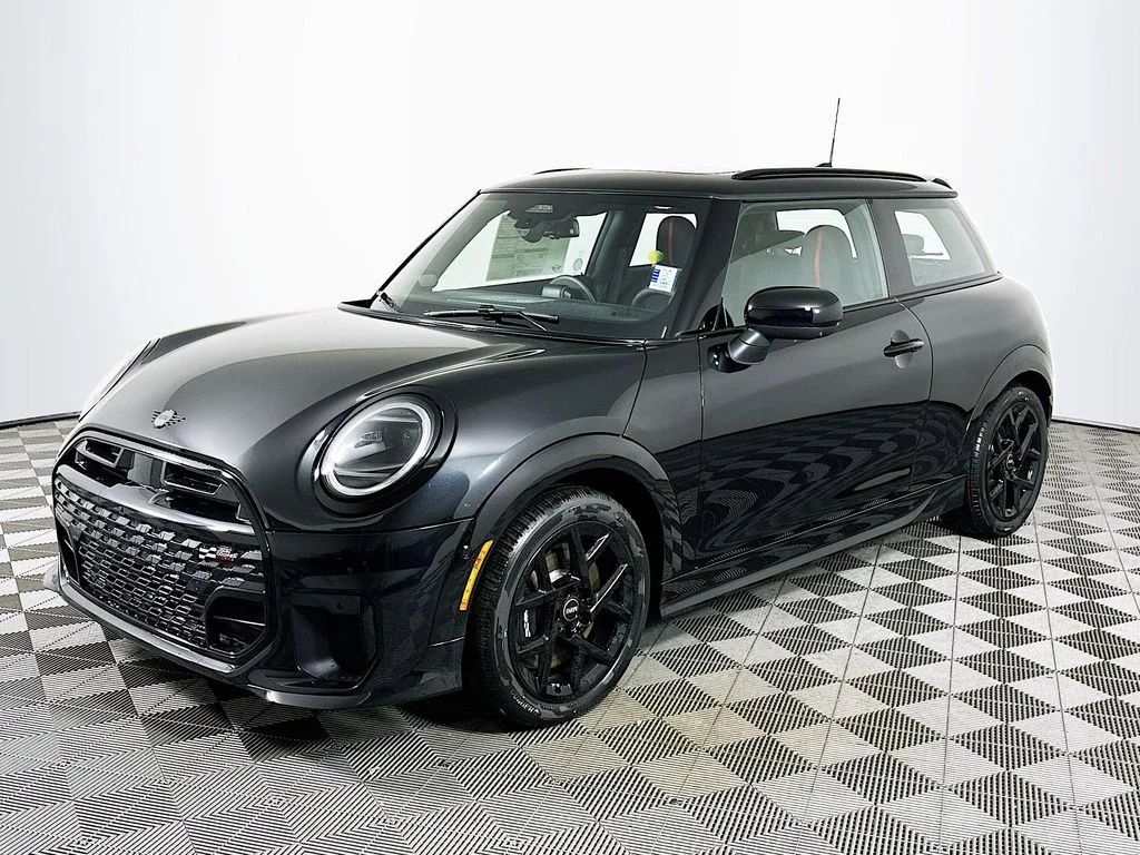 2026 MINI Hardtop Cooper S's photo