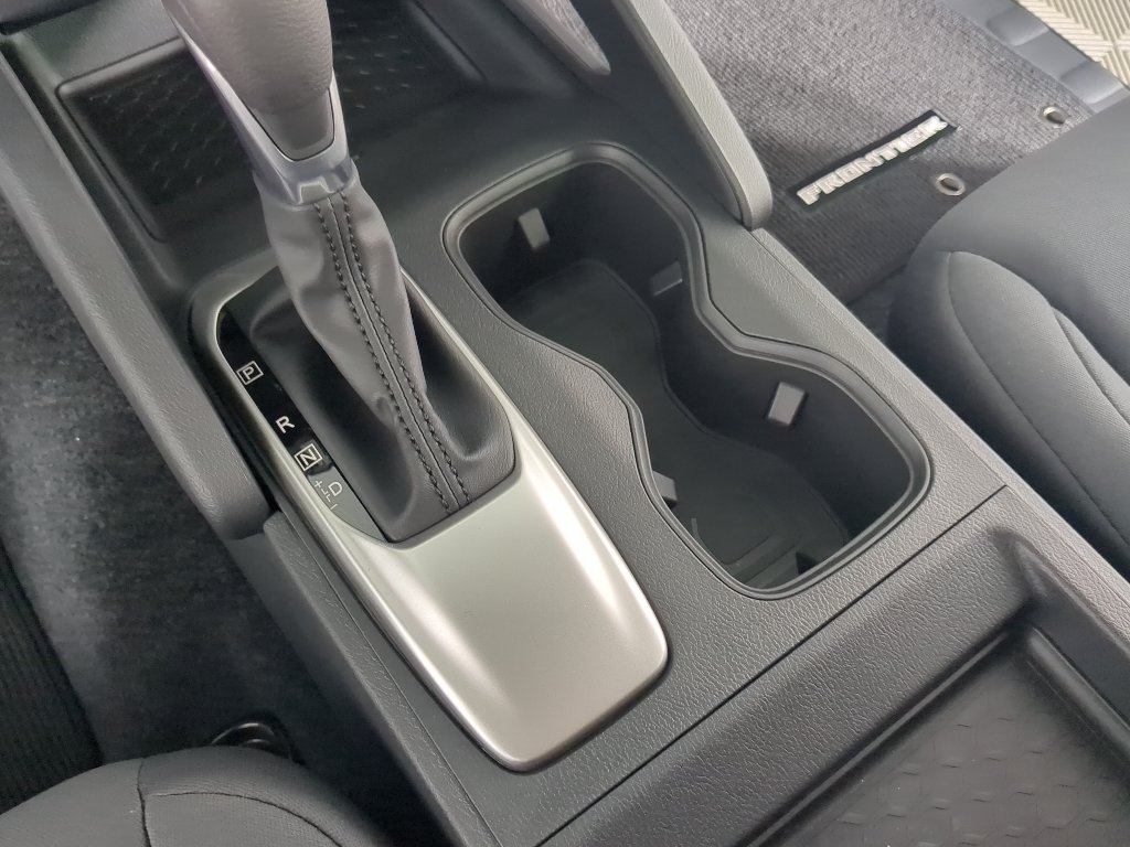 New 2026 Glacier White Nissan King Cab® S image 17