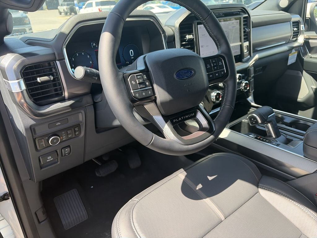 New 2026 Star White Metallic Tri-Coat Ford Platinum® image 11