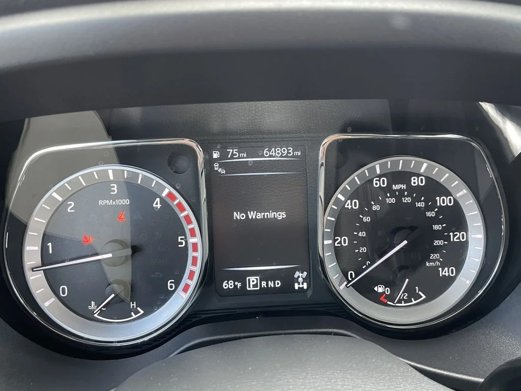 Used 2018 Magnetic Black Nissan SL image 19