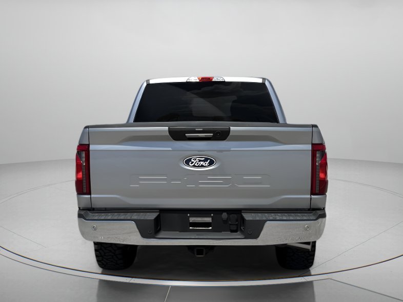 Used 2024 Silver Metallic Ford XLT image 4