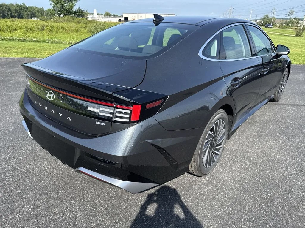 New 2026 Gray Hyundai SEL image 8