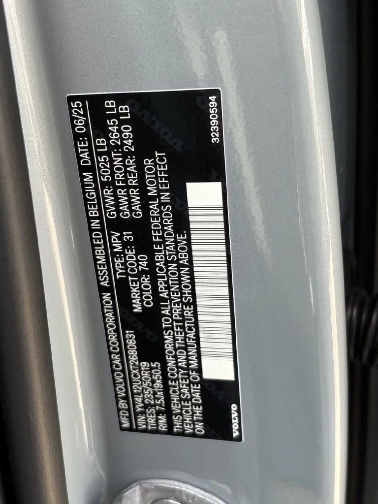 2026 Volvo XC40 Plus - Photo 30