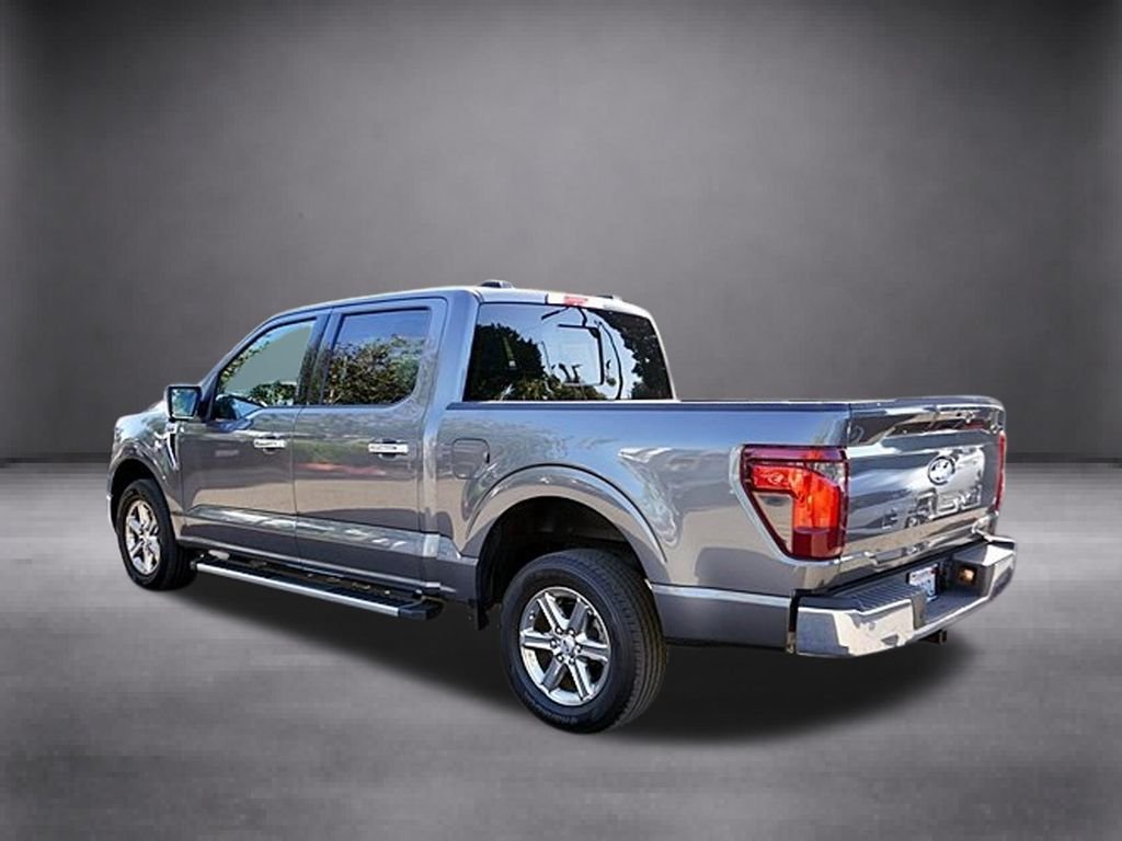 Used 2024 Gray Ford XLT image 6